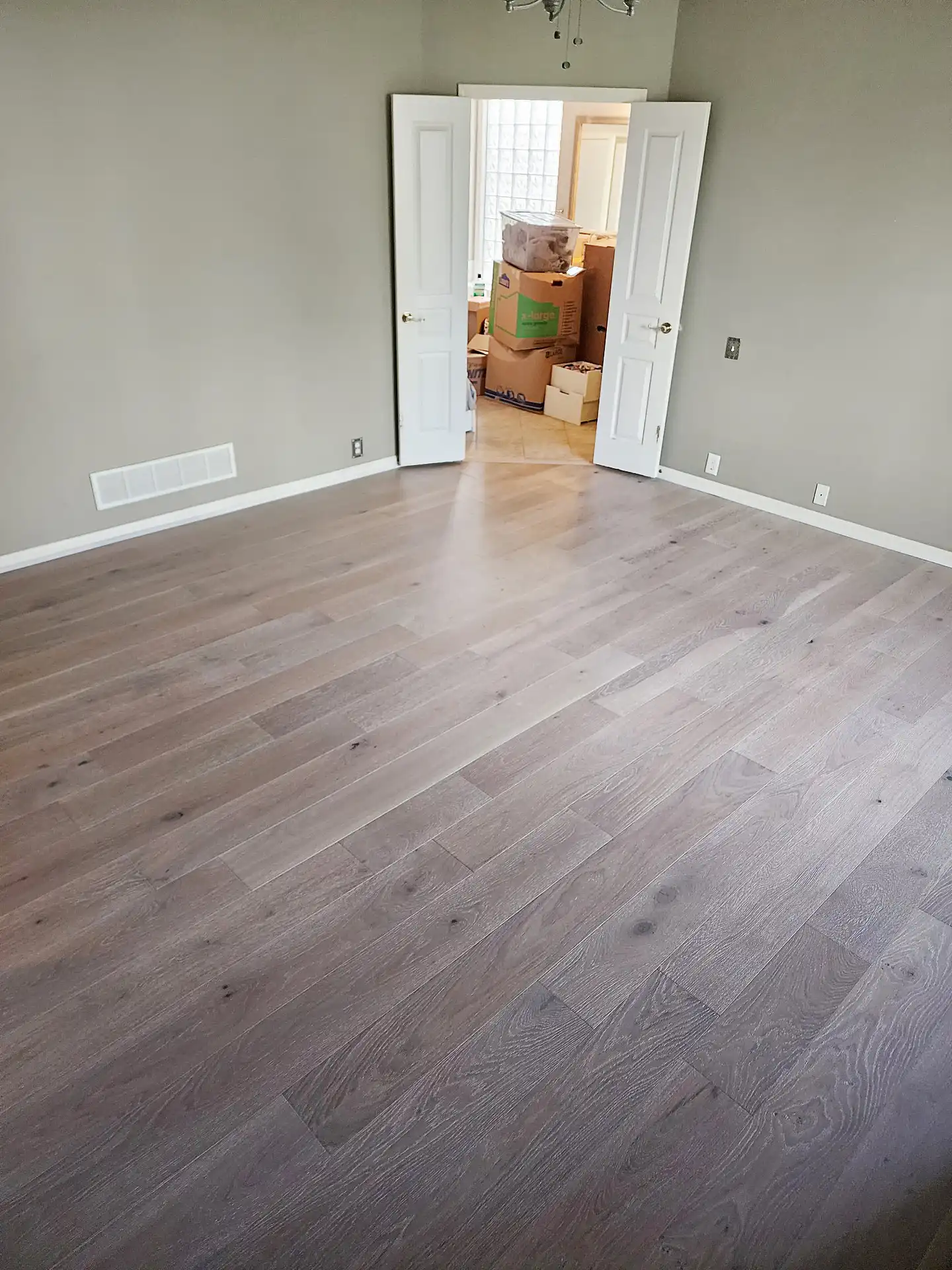 Solid hardwood flooring